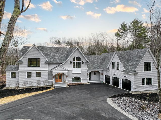 $4,595,000 | 51 Woodland Drive | Kennebunkport Village