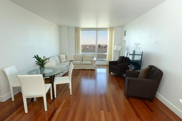 $8,000 | 30 West Street, Unit 23G | Battery Park City