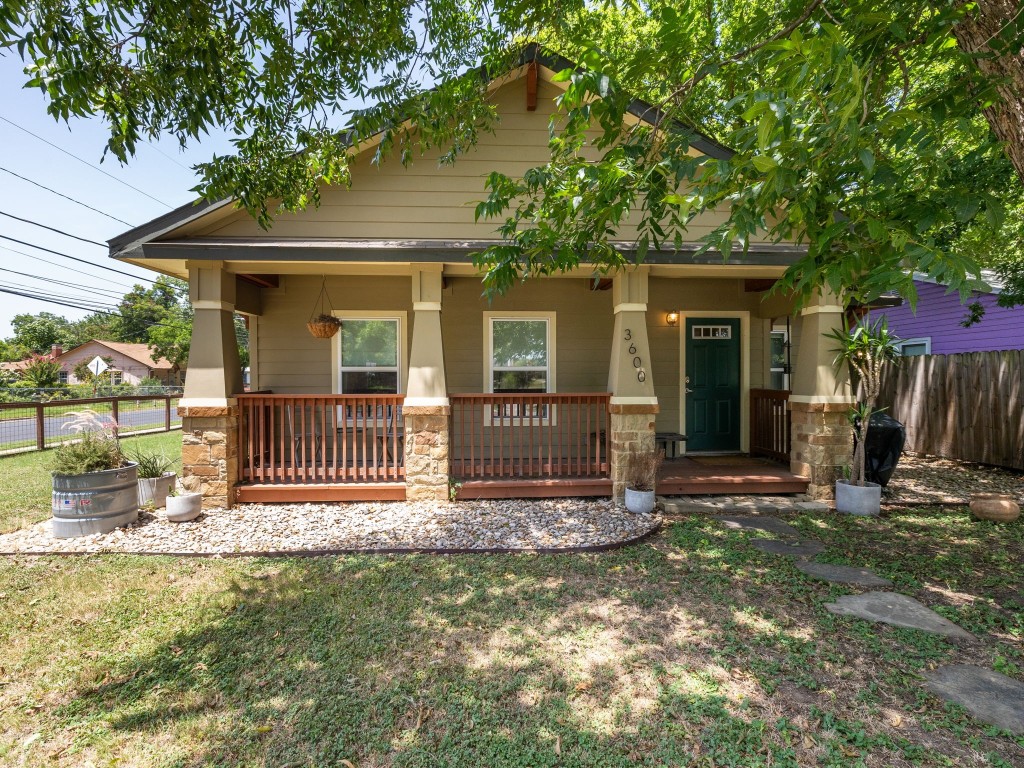 3600 Govalle craftsman-style main house