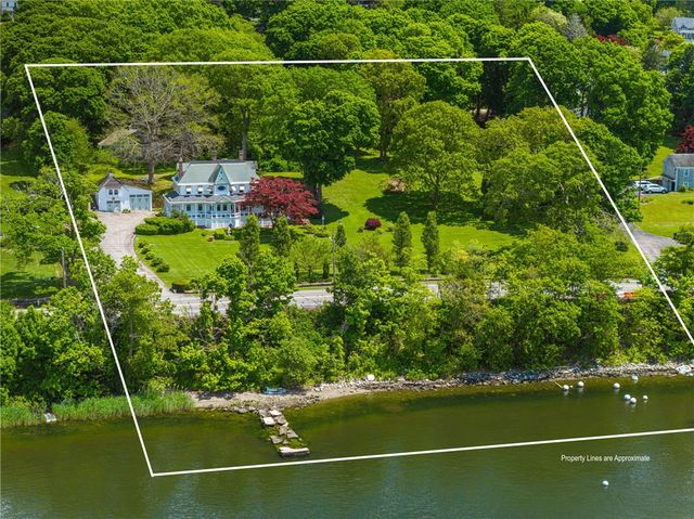 $2,975,000 | 1660 Main Road | Downtown Tiverton