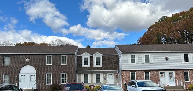 $2,100 | 283 Fuller Road, Unit D | Chicopee