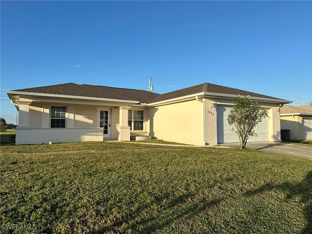 $324,900 | 2207 Northeast 15th Lane | Cape Coral