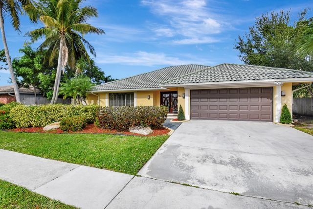 $1,245,000 | 651 Southwest 18th Street | Southeast Boca Raton