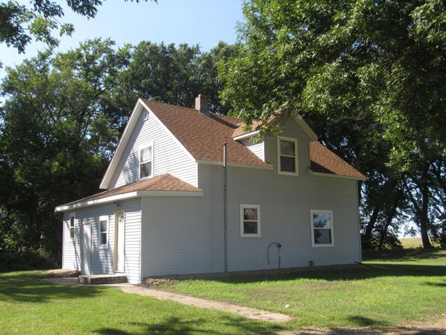 $249,000 | 32531 140th Street | Seward Township - Nobles County