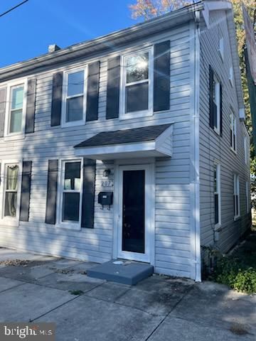 $1,600 | 207 Summer Street | Elgin Station