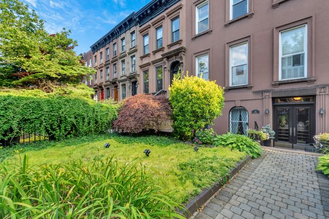 $4,775,000 | 82 3rd Place | Carroll Gardens