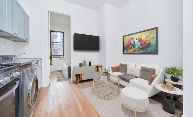 $3,700 | 421 East 80th Street, Unit 2D | Upper East Side