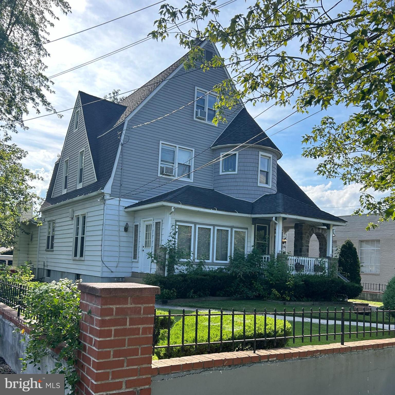 Beautiful home in downtown Audubon