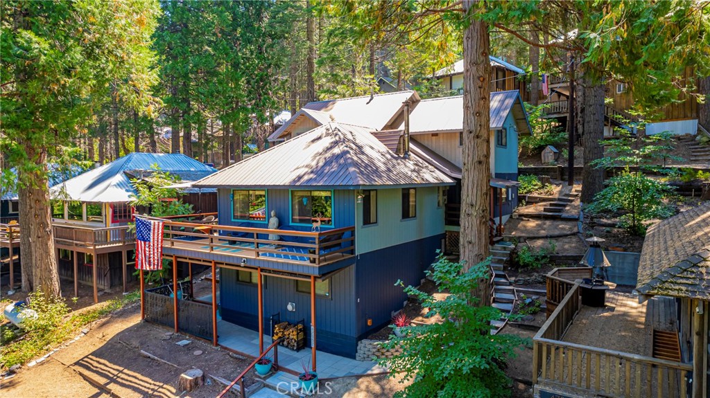 an outdoor space with lots of trees