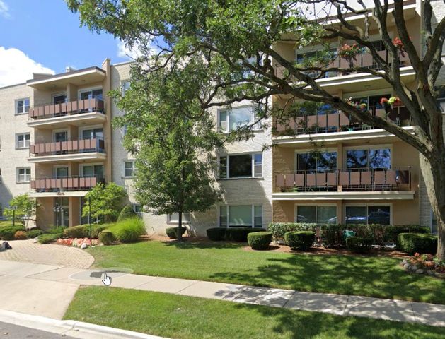 $239,000 | 8210 Elmwood Avenue, Unit 415 | Skokie