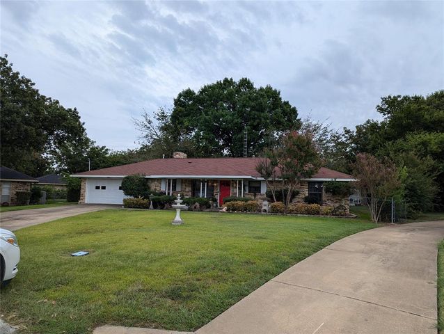 $399,000 | 316 Bennett Circle | DeSoto