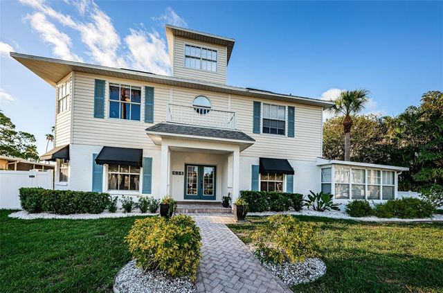 $1,450,000 | 614 Maryland Avenue | Crystal Beach