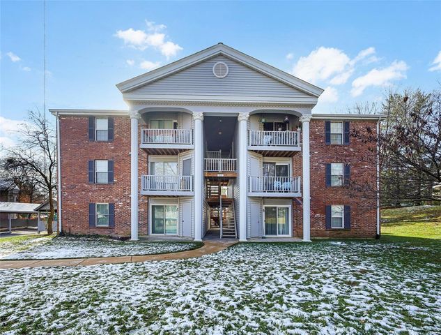 $174,900 | 7616 Triwoods Drive, Unit B | Shrewsbury