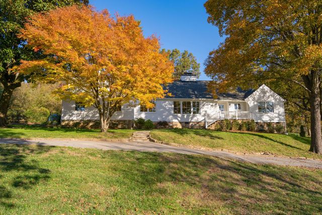 $1,295,000 | 205 Princess Trail | Lookout Mountain