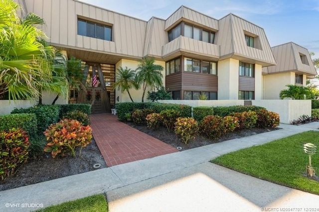 $279,900 | 1800 Southeast St Lucie Boulevard, Unit 5307