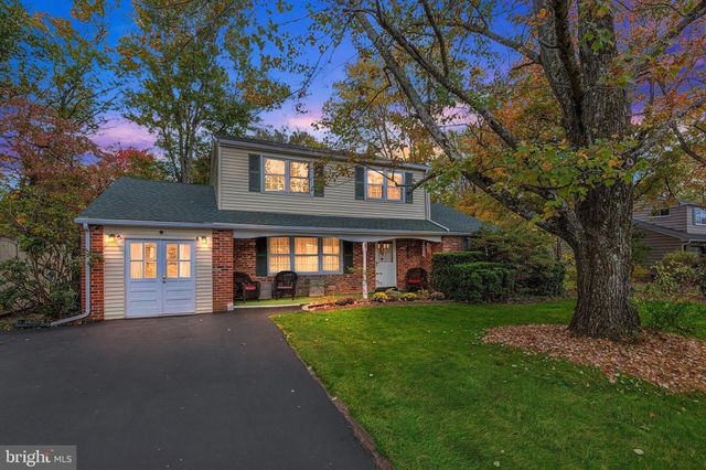 $490,000 | 8 Lawrence Road | Audubon - Montgomery County