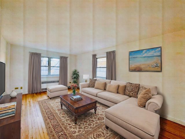 $2,100 | 111-15 66th Avenue, Unit 2C | Forest Hills