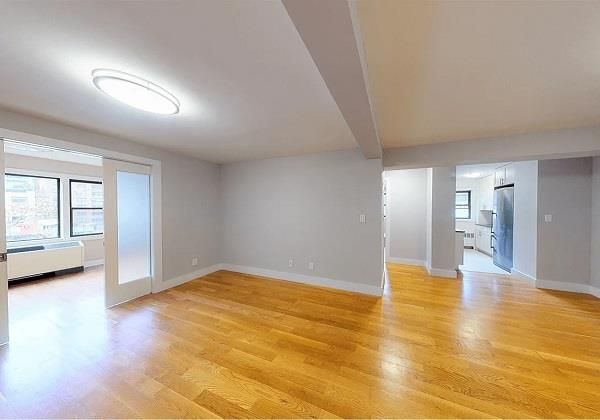 $5,200 | 320 East 52nd Street, Unit 9B | Midtown East