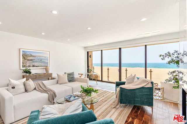 $2,950,000 | 1 Northstar Street, Unit 202 | Marina del Rey