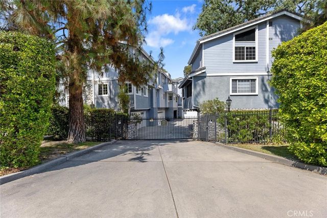 $999,999 | 23163 Mulholland Drive, Unit 6 | Woodland Hills