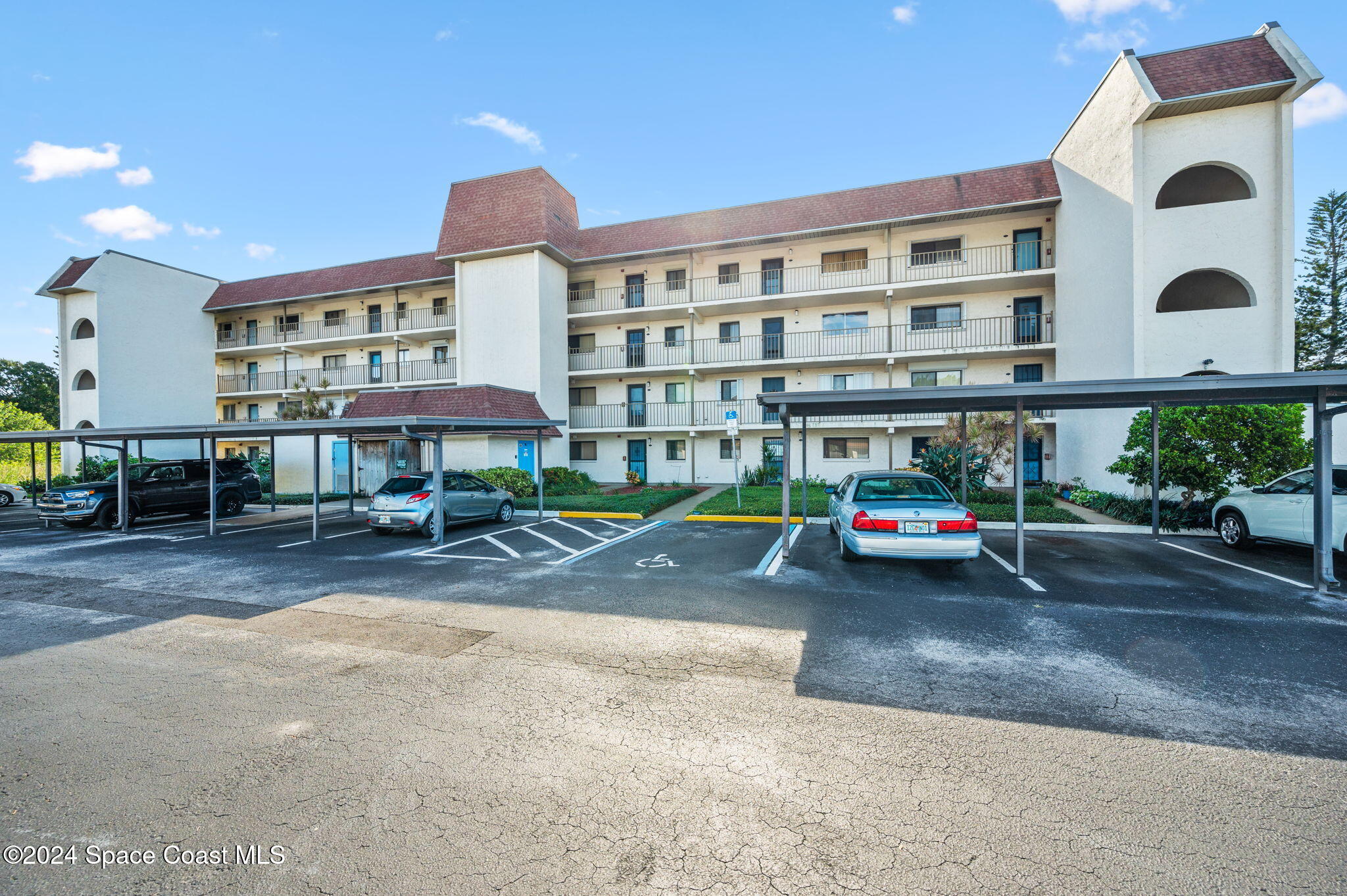 a view of building with outdoor space