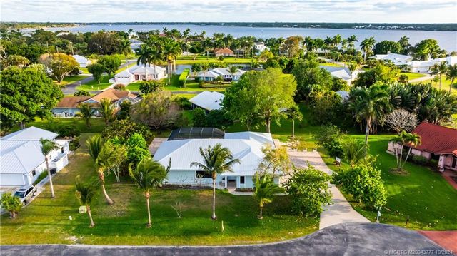 $699,000 | 2556 Captiva Cove | Beau Rivage