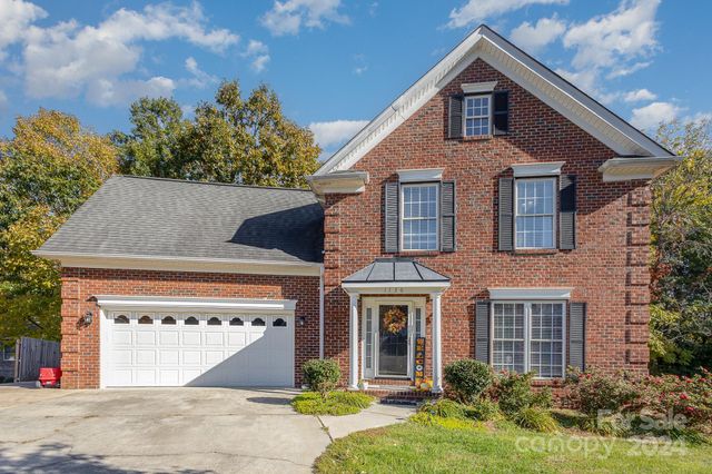 $425,000 | 1136 Preakness Court Northwest | Concord