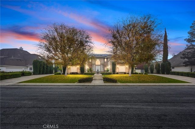 $2,050,000 | 2612 Eagle Crest Drive | Seven Oaks