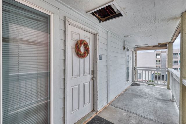 $153,500 | 3938 Surfside Boulevard, Unit 2201 | Downtown Corpus Christi