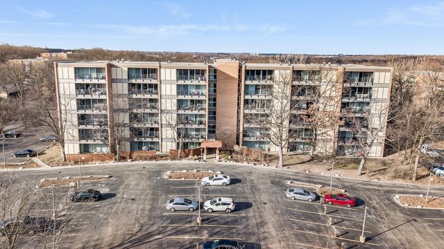 $1,493 | 5950 Oakwood Drive, Unit 1E | Lisle Township - DuPage County