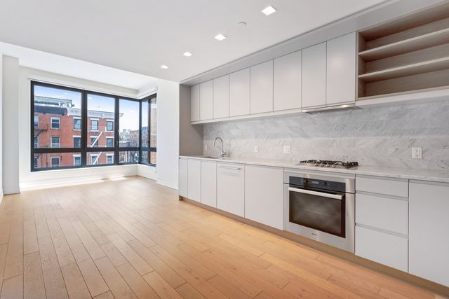 $4,600 | 550 Vanderbilt Avenue, Unit 323 | Prospect Heights