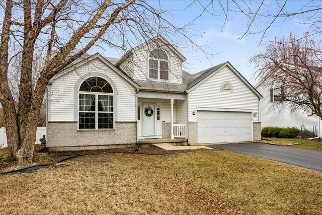 $359,900 | 2202 Candlewood Drive | Joliet