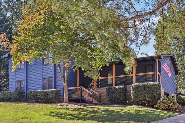 $550,000 | 4403 Oak Walk | Habersham