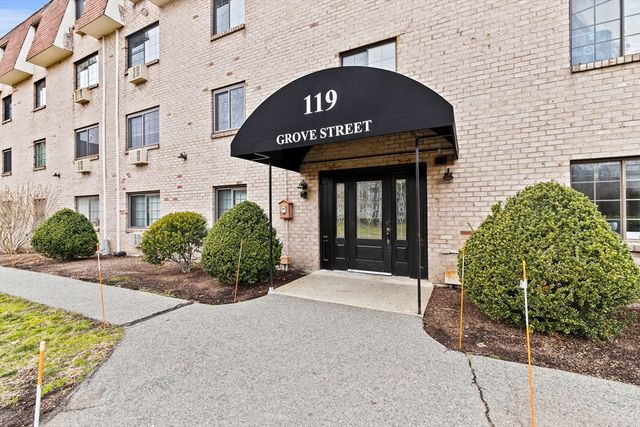 $240,000 | 119 Grove Street, Unit 214 | Rockland