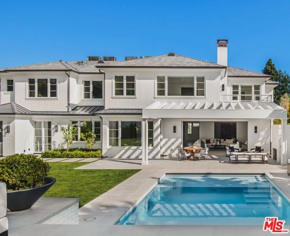 $18,995,000 | 755 Napoli Drive | Pacific Palisades