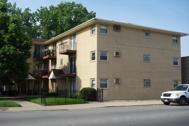 $1,850 | 3150 North Neva Avenue, Unit 3C | Montclare