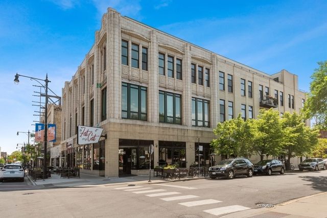 $3,300 | 1215 West Gunnison Street, Unit 313 | Uptown Chicago