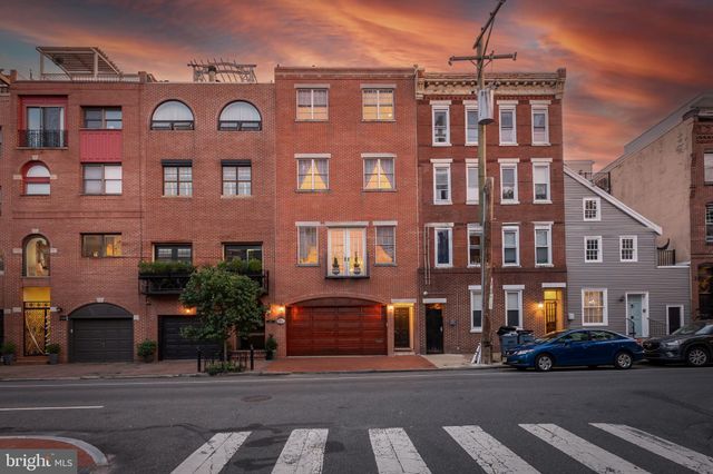 $2,450,000 | 124 Bainbridge Street | Queen Village