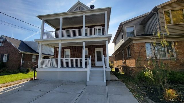 $950 | 2019 Walnut Avenue | Niagara Falls South End