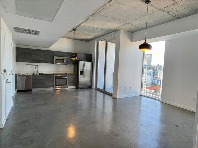 $2,500 | 151 Southeast 1st Street, Unit 1708 | Downtown Miami