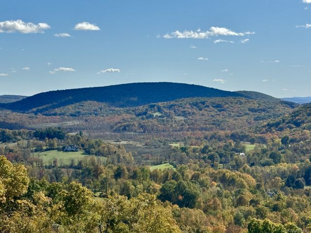 $2,395,000 | 73 Upper Kent Hollow Road | Kent