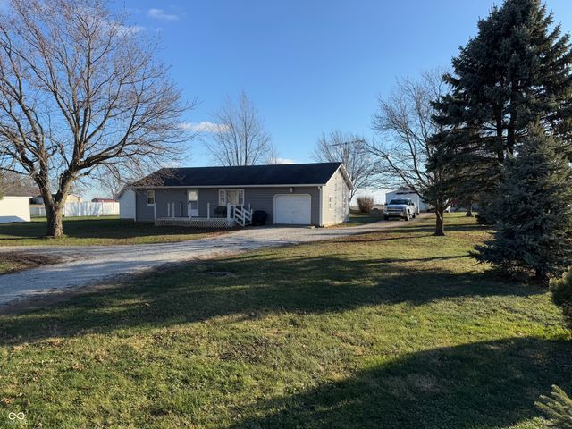 $158,900 | 6095 West 1900 North | Duck Creek Township - Madison County