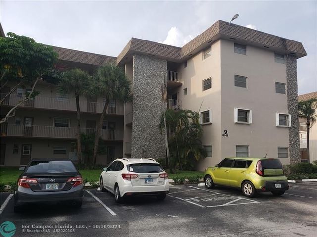 $2,000 | 8141 Southwest 24th Court, Unit 107 | Arrowhead Condominium