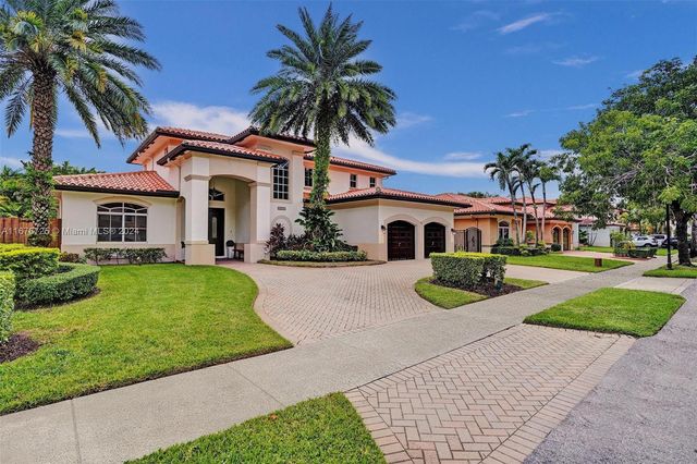 $1,250,000 | 8040 Northwest 156th Terrace | Miami Lakes