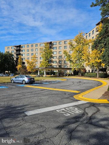 $1,900 | 3450 Toledo Terrace, Unit 311 | Chillum