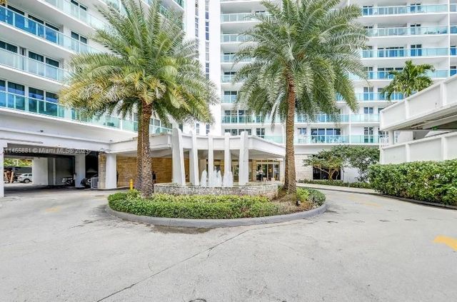 $4,500 | 100 Bayview Drive, Unit PH31 | Sunny Isles Beach