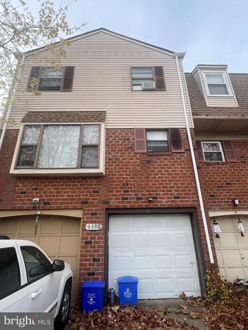 $2,350 | 9388 Neil Road, Unit B | Scotchbrook