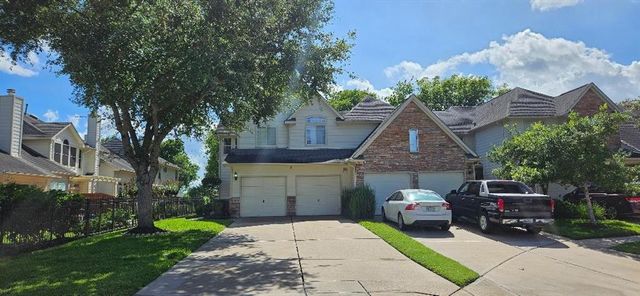 $295,000 | 2215 Ridge Wood Lane | Greatwood