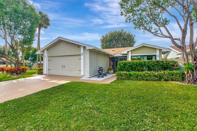 $529,000 | 1 Hammond Place | Boynton Lakes Plaza