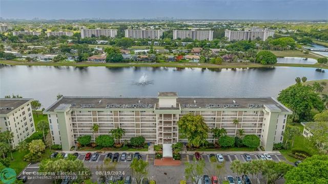 $300,000 | 3150 North Course Lane, Unit 501 | Palm Aire